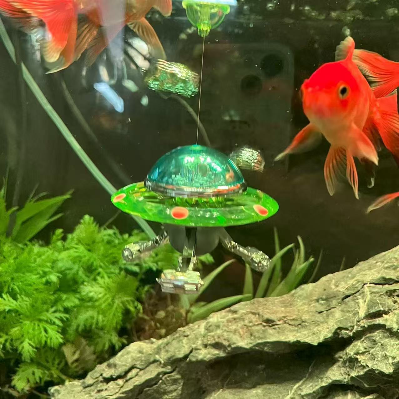 Suspended UFO Aquarium Statue  - огляд і ціна Aquarium Fish Of The World
